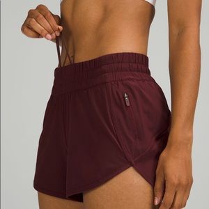 Lululemon Tracker LR Short 4” sz 8 Red Merlot NWT